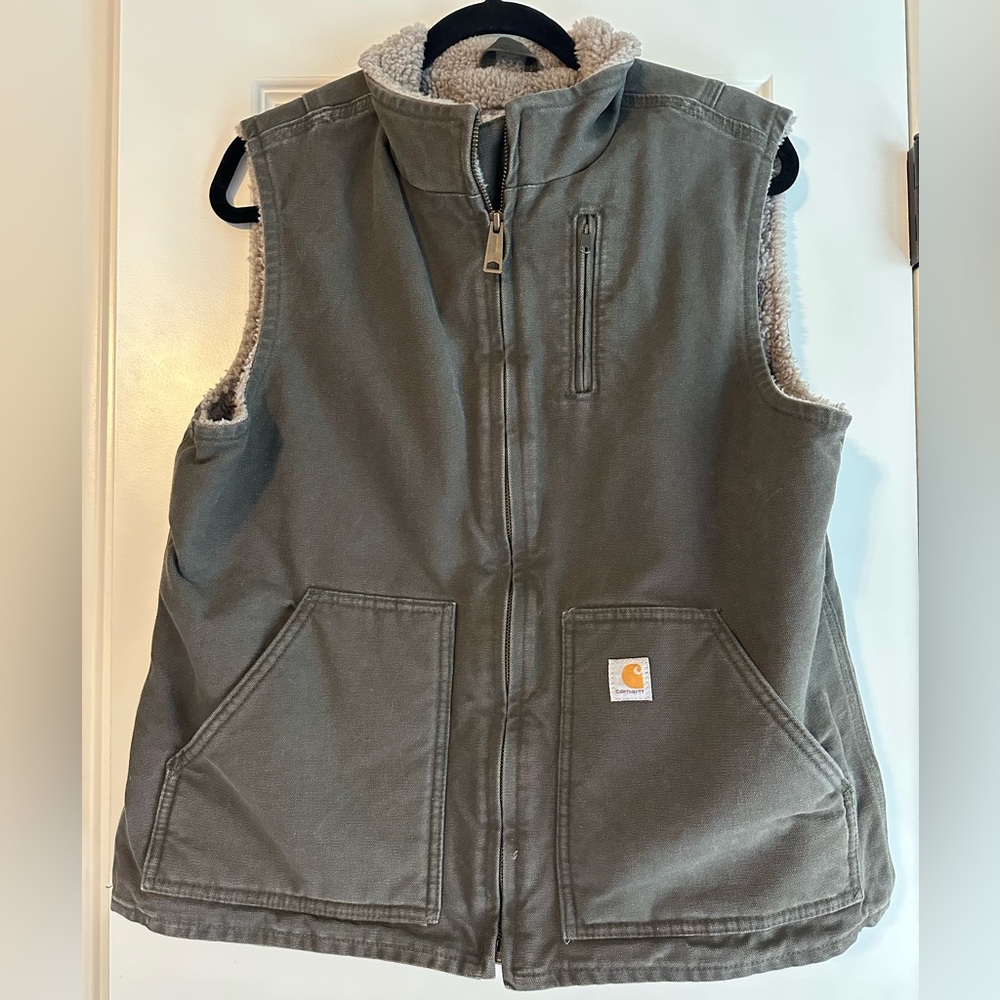 Carhartt Olive Green Sherpa-Lined Vest - Picture 2 of 3